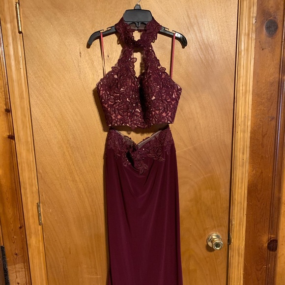 PROM DRESS - Picture 3 of 6